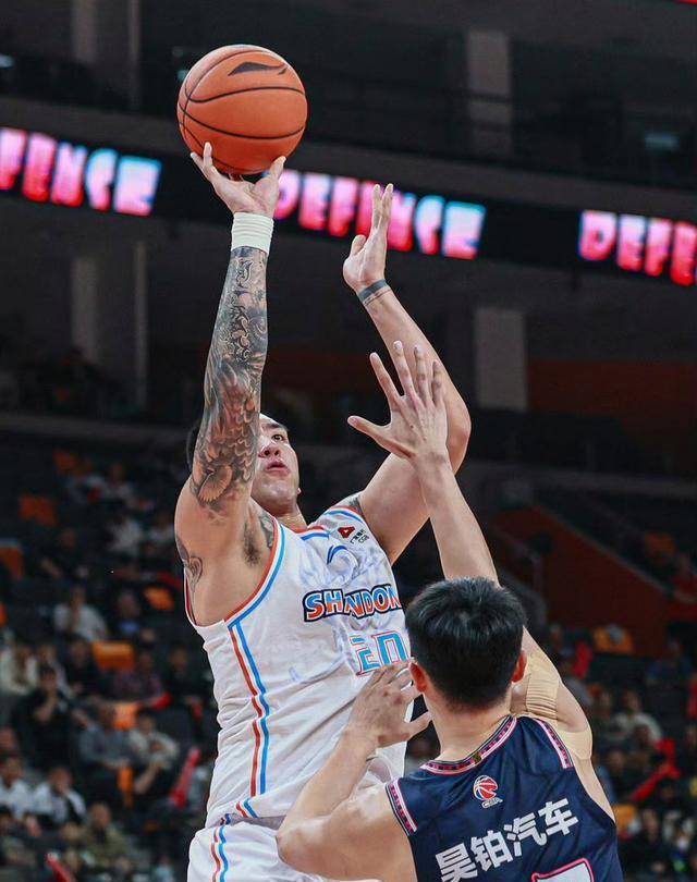 CBA常规赛赛前走向成谜，达拉斯独行侠战术微调，球迷炸锅，赛季目标并未改变的简单介绍